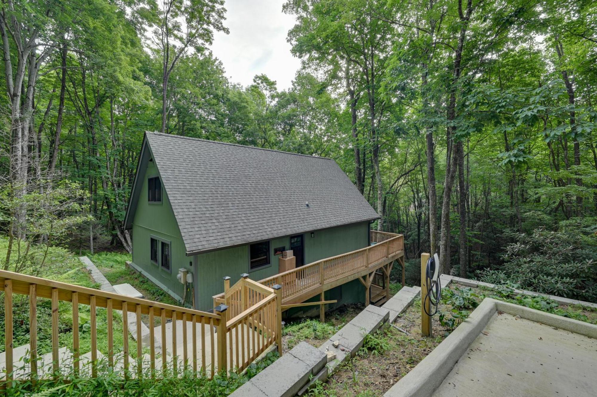 Вилла Peaceful Brevard Mountain Cabin Hike, Golf And Swim Экстерьер фото